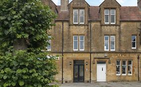 1 Abbey Court