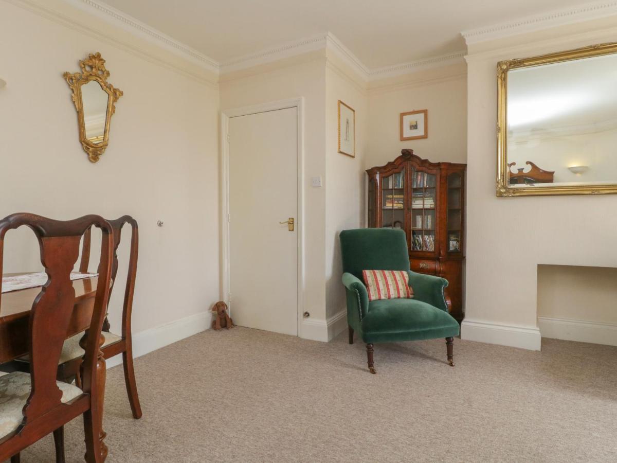 1 Abbey Court Apartment Sherborne  Exterior photo